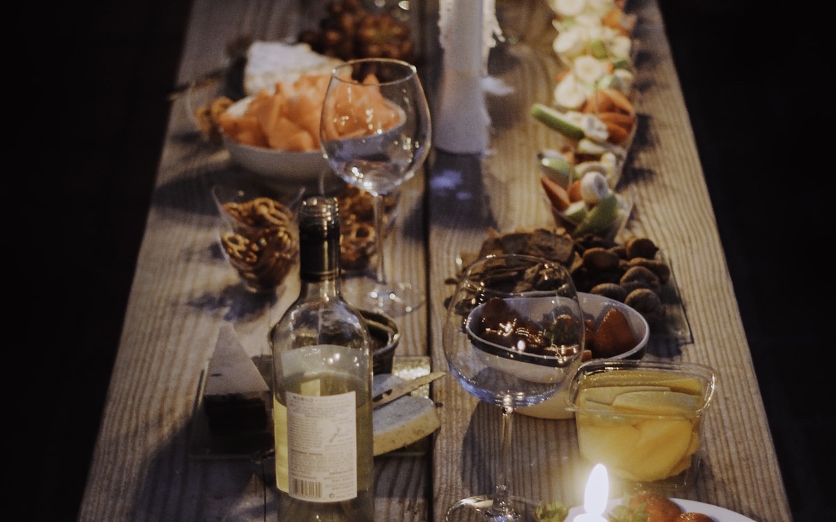 Waterfront restaurant setting